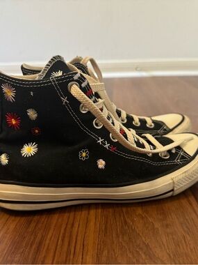 Converse Black High-Top Sneakers with flower Embroidery